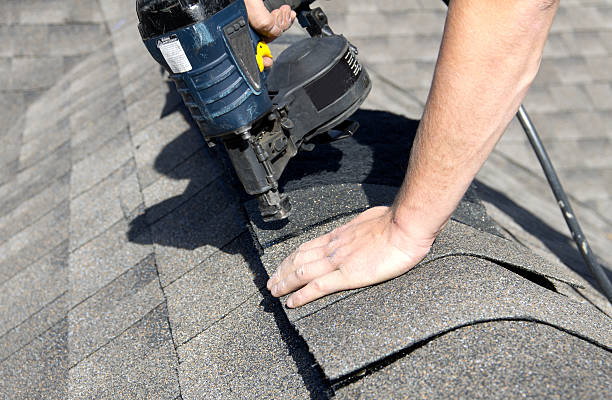 Best Roof Moss and Algae Removal  in Eatonville, WA